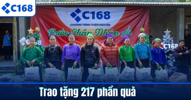 Trao tặng 217 phần quà
